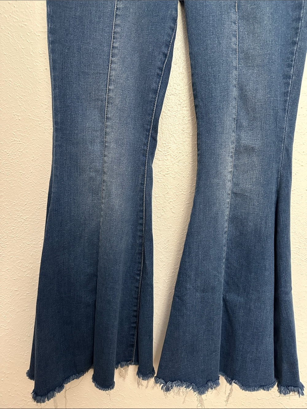 Judy Blue Medium Blue High-Rise Flare Jeans with Center Seam - Picture 4 of 8